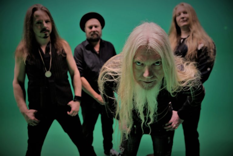 Marko Hietala lança o lyric video do novo single ‘Runner Of The Railways’