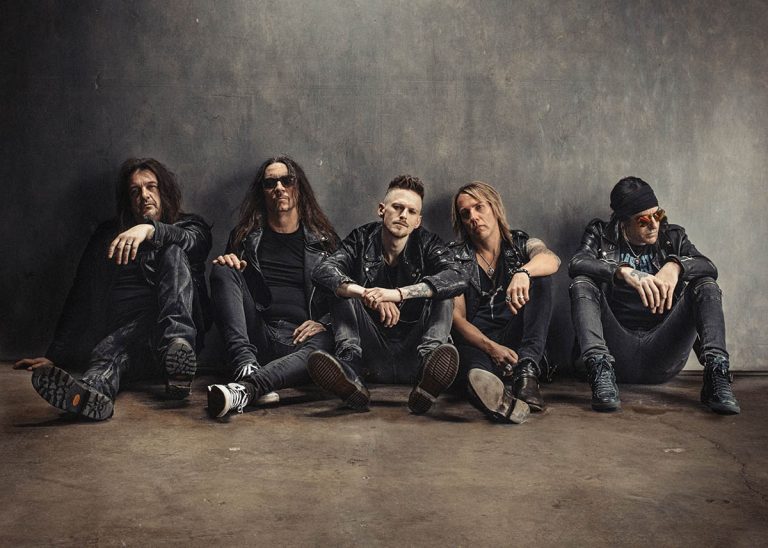 Skid Row lança videoclipe para ‘Time Bomb’