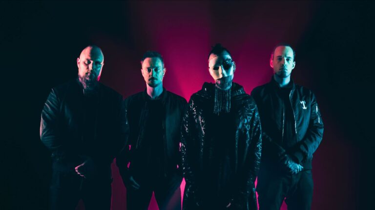 Oceans anuncia novo álbum de estúdio ‘Happy’ e lança novo single ‘Parasite’