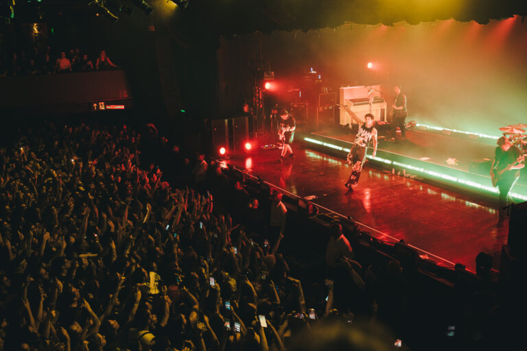 Bring Me The Horizon faz show intimista que reforça a fidelidade brasileira antes de evento no Allianz Parque