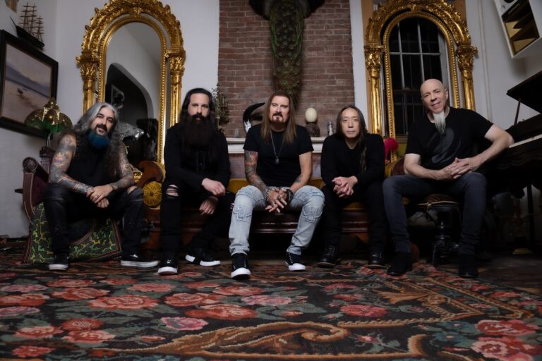 Dream Theater faz cinco shows no Brasil com histórica turnê de 40 anos