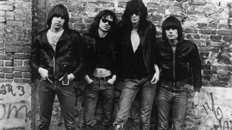 Em homenagem ao disco Ramones, tributo com Voivod, Napalm Death, Emperor e muitos outros está sendo preparado